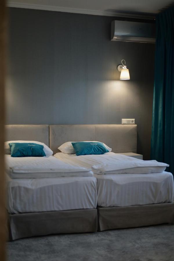 River Stone Hotel Шешори Екстериор снимка