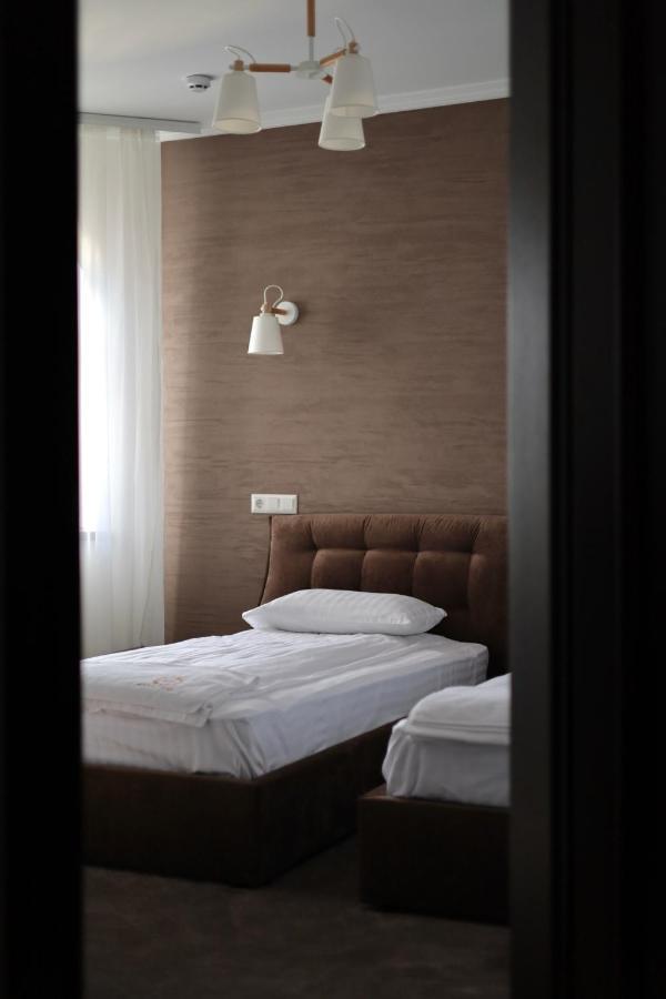 River Stone Hotel Шешори Екстериор снимка