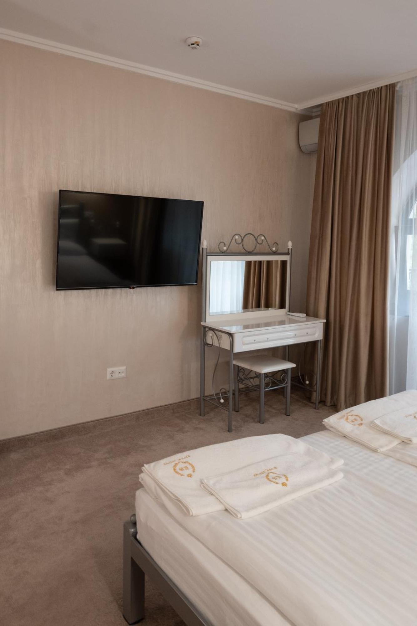 River Stone Hotel Шешори Екстериор снимка