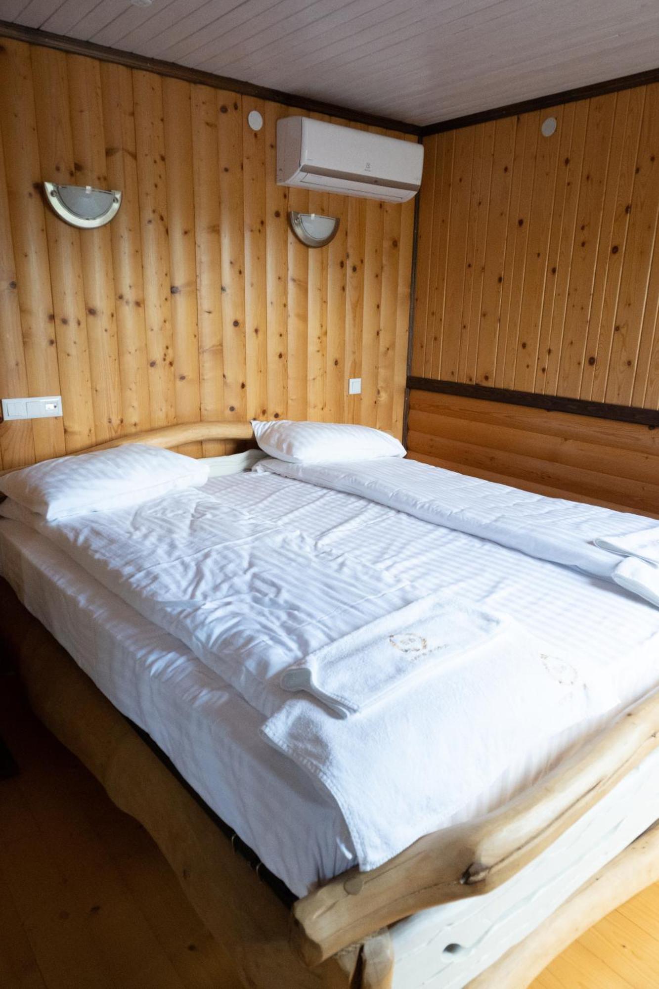 River Stone Hotel Шешори Екстериор снимка