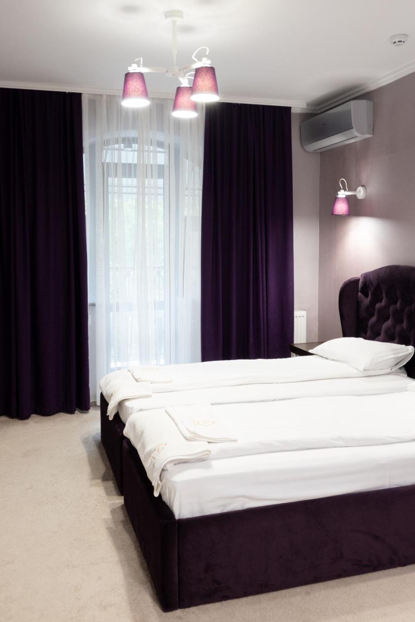 River Stone Hotel Шешори Екстериор снимка